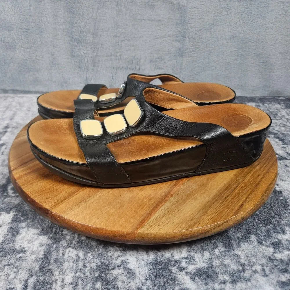 Fitflop Sandals Pietra II Womens 10 Black Leather Thongs Flip Flops Embellished